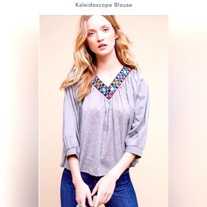 Anthropologie Kaleidoscope swing blouse, grey motif. size M.